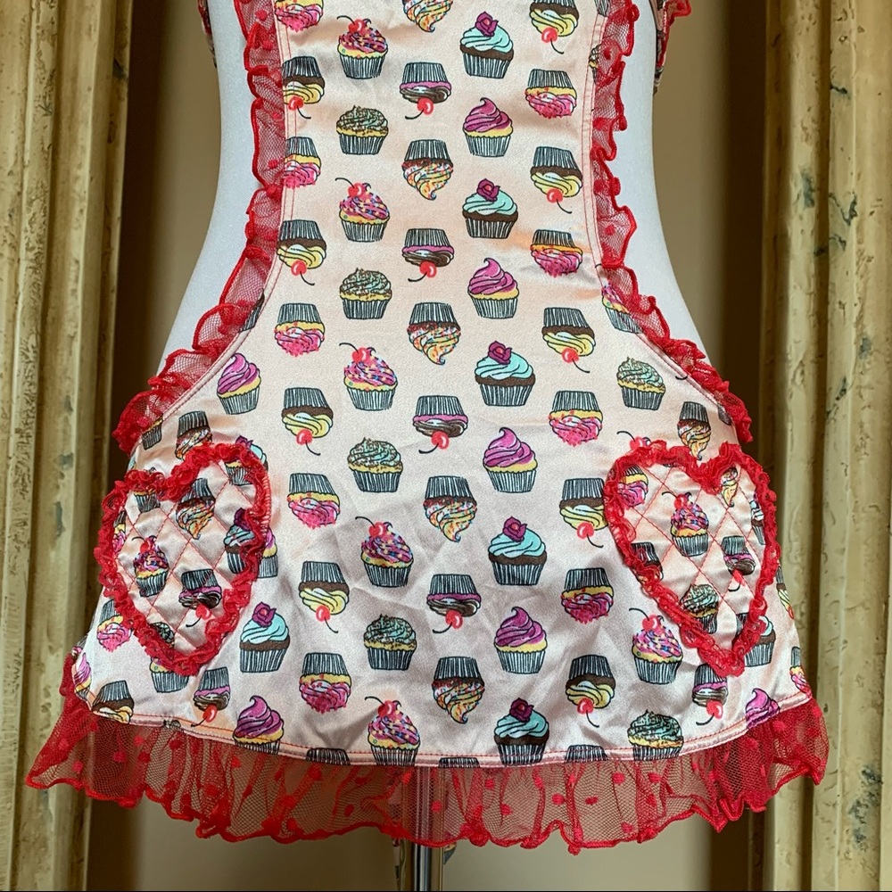 VS Vintage Sexy Little Things Cupcake Bakery Apron - Picture 4 of 14